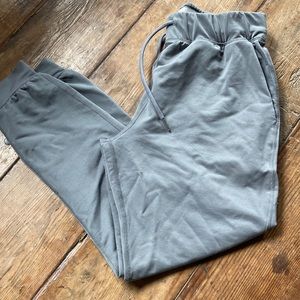 Woolx Lola joggers size small
